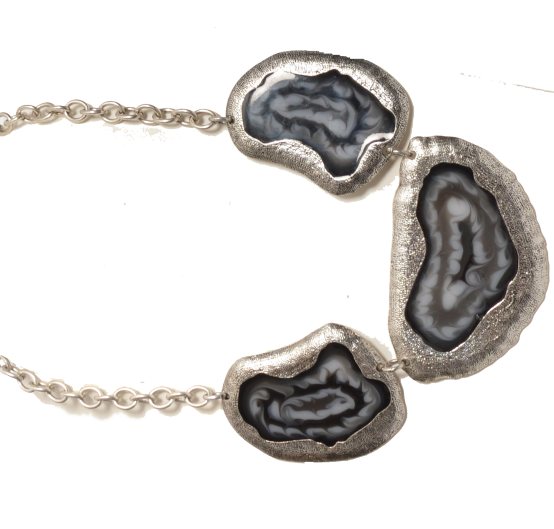 Bansri Geode Necklace | Stylebug